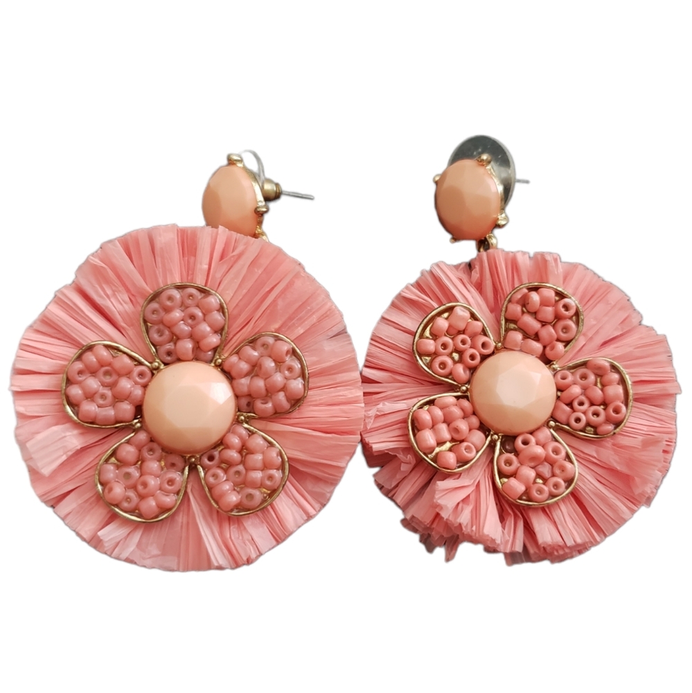 Coral raffia circle dangle rhinestone earrings o/s